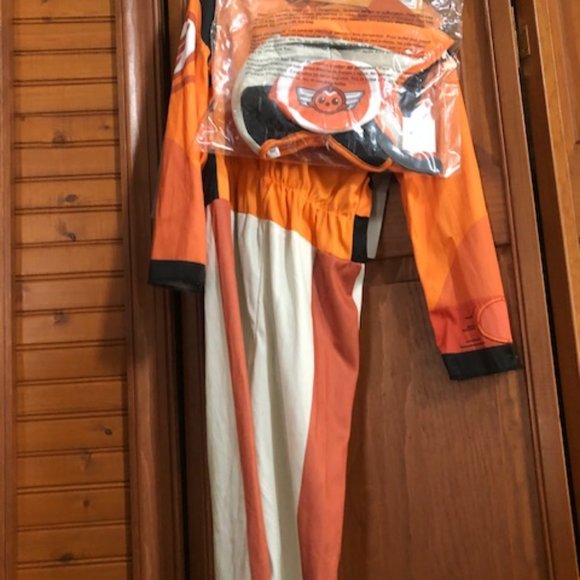 Swift Halloween Costume - Picture 3 of 4